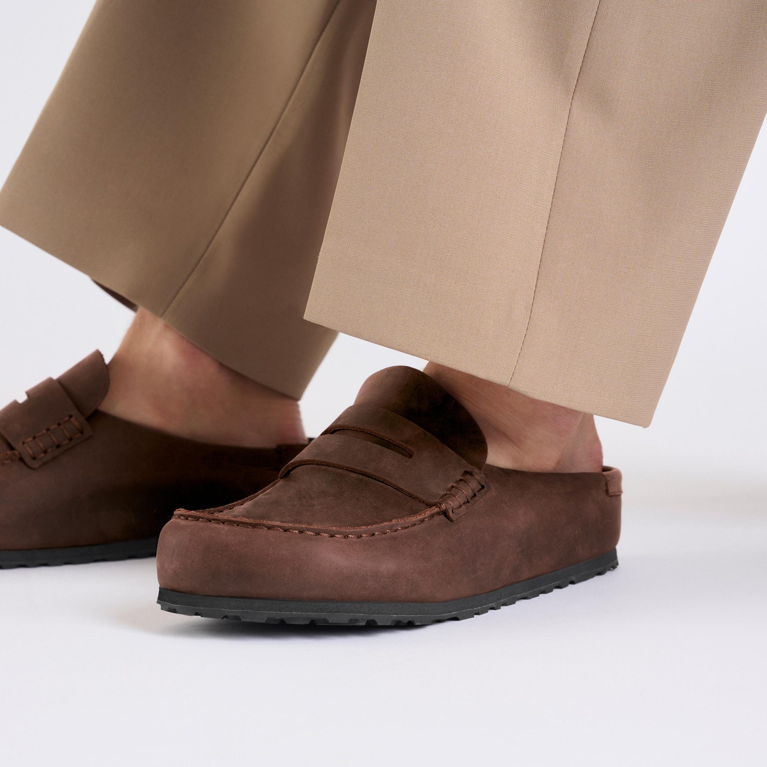 Naples Wrapped Habana Oiled Leather - Image 6
