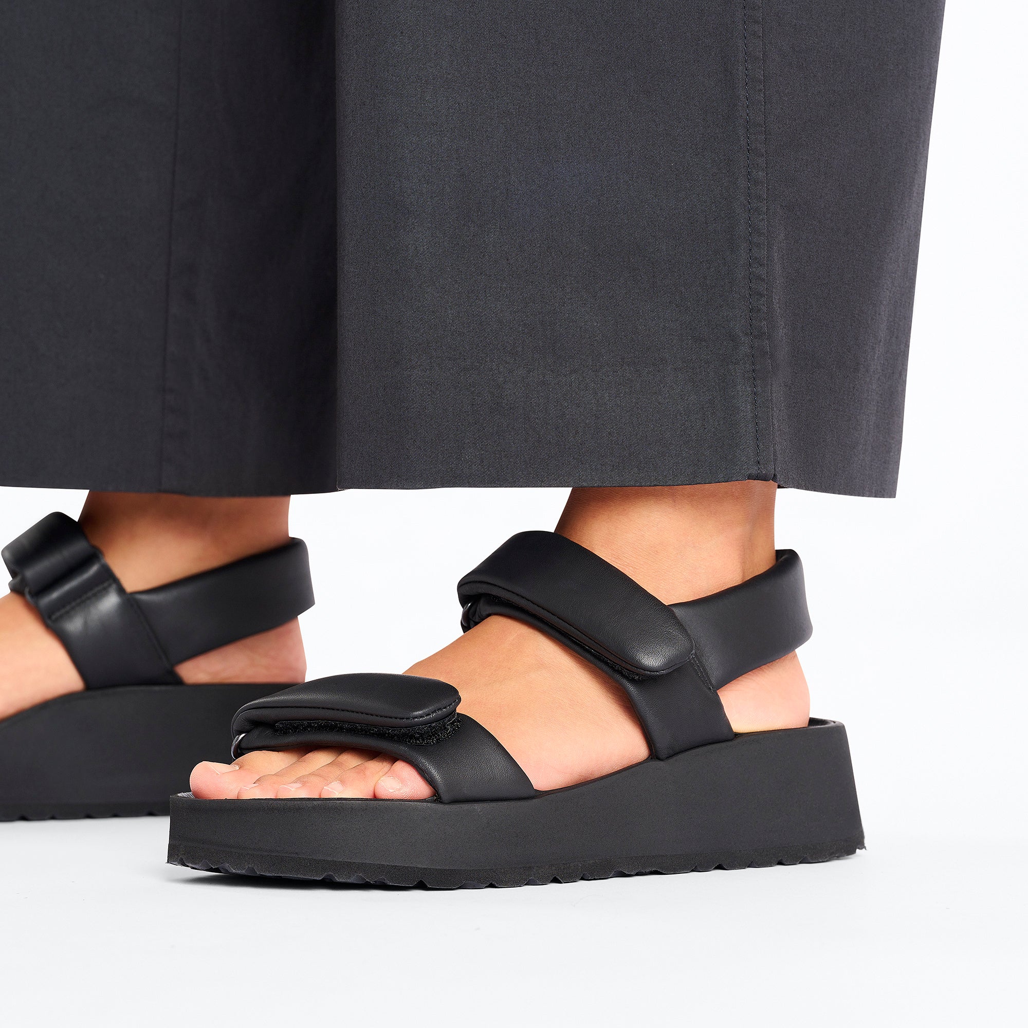 Theda Exquisite Platform Wedge Black Smooth Leather - Image 6